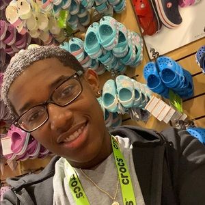 Meet your Posher, Malik